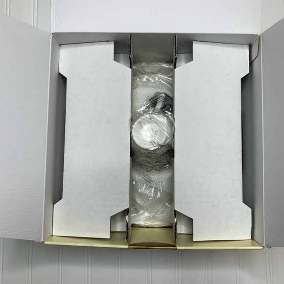 Lenox Opal Innocence Scroll 5-Piece Place Setting - Picture 3 of 6